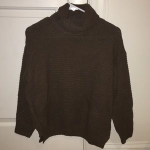 Small brown turtleneck loose fit never worn